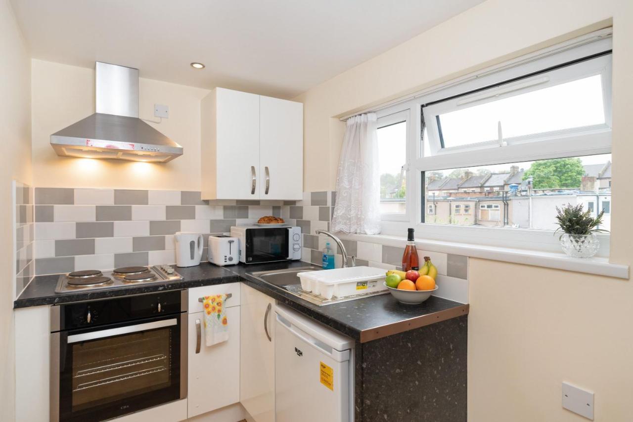 S6 Ensuite Loft Studio Space Londra Esterno foto